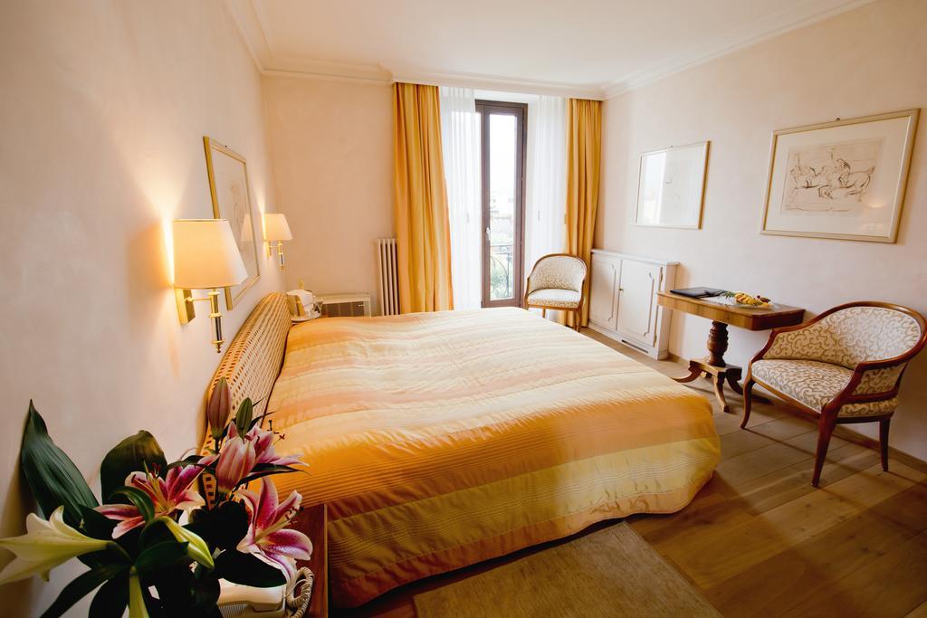 Romantik Hotel Castello Seeschloss Ascona Rum bild